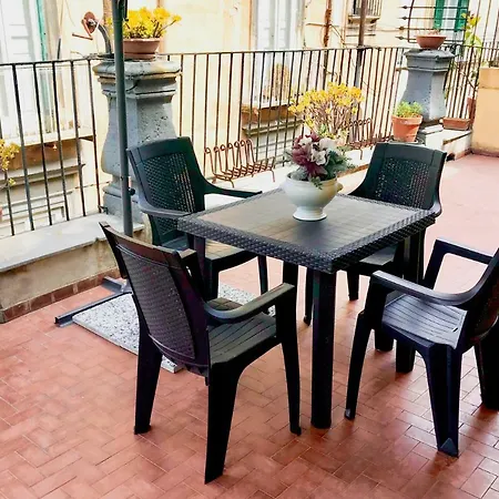 Casa Beatrice, Appartamento Nel Centro Di Napoli Apartment *